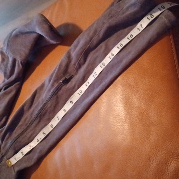 💙🌺Gray Suede Over The Knee Boots - Picture 13 of 14